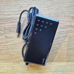 Chargeur pour les draisiennes Sedna MX12 et MX16 en 24v.