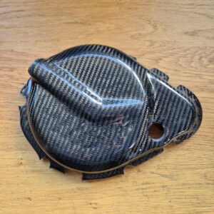 Protection carbone carter embrayage pour la gamme Electric Motion équipée du nouveau moteur 2025.