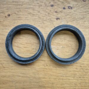 Kit de deux joints SPI d'origine pour la fourche Tech Acier et Alu qui équipe la gamme Electric Motion.